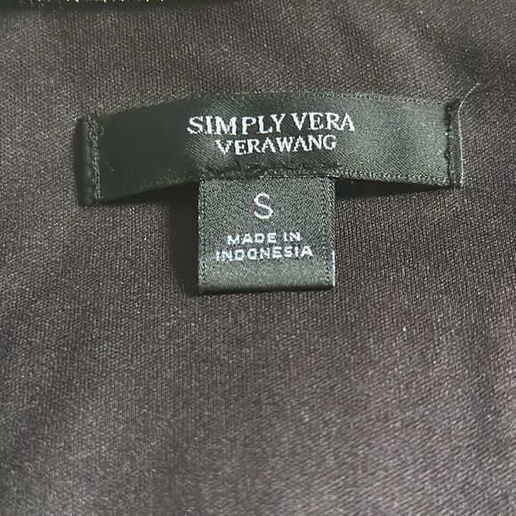 Simply Vera Vera Wang Knot Waist Metallic Dress! - Picture 9 of 14